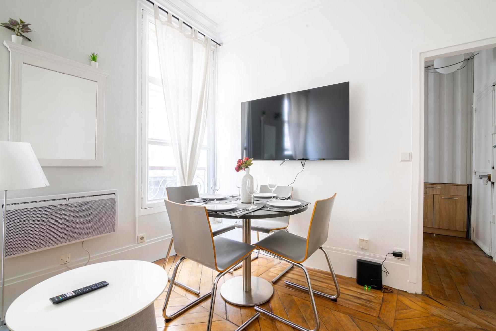 Appartement Quartier Musee Du Louvre Free Netflix Paris Luaran gambar